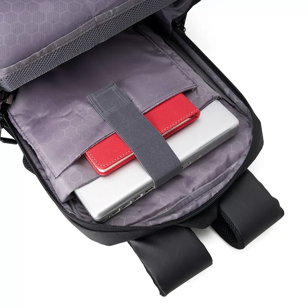 Mochila Couro Sintético USB 20 Litros Personalizada Mochila Couro Sintético USB 20 Litros Personalizada