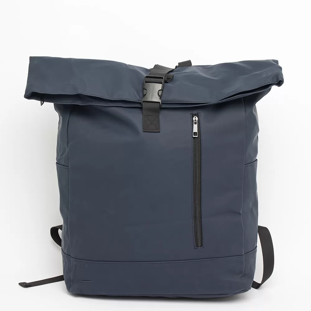 Mochila de Couro Sintético 45 Litros Personalizada Mochila de Couro Sintético 45 Litros Personalizada