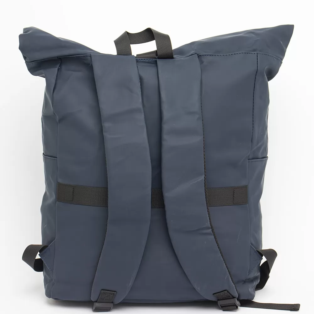 Mochila de Couro Sintético 45 Litros Personalizada Mochila de Couro Sintético 45 Litros Personalizada