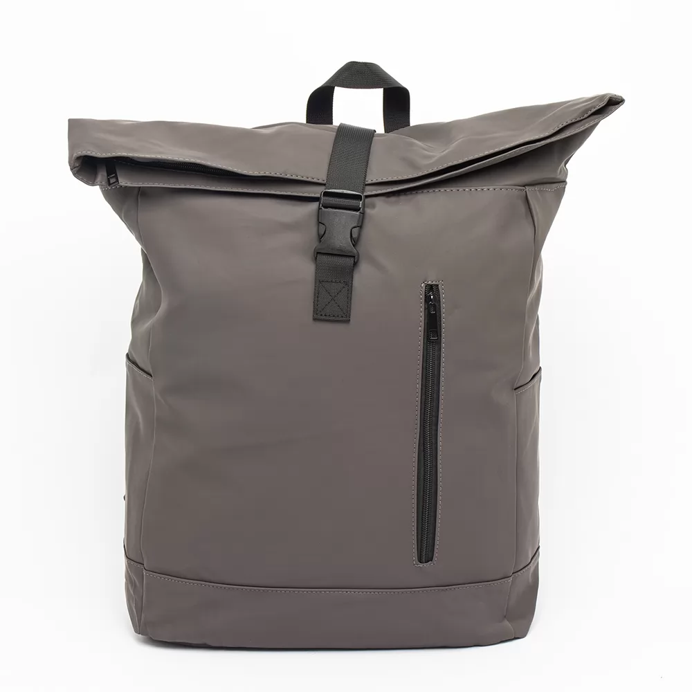 Mochila de Couro Sintético 45 Litros Personalizada Mochila de Couro Sintético 45 Litros Personalizada