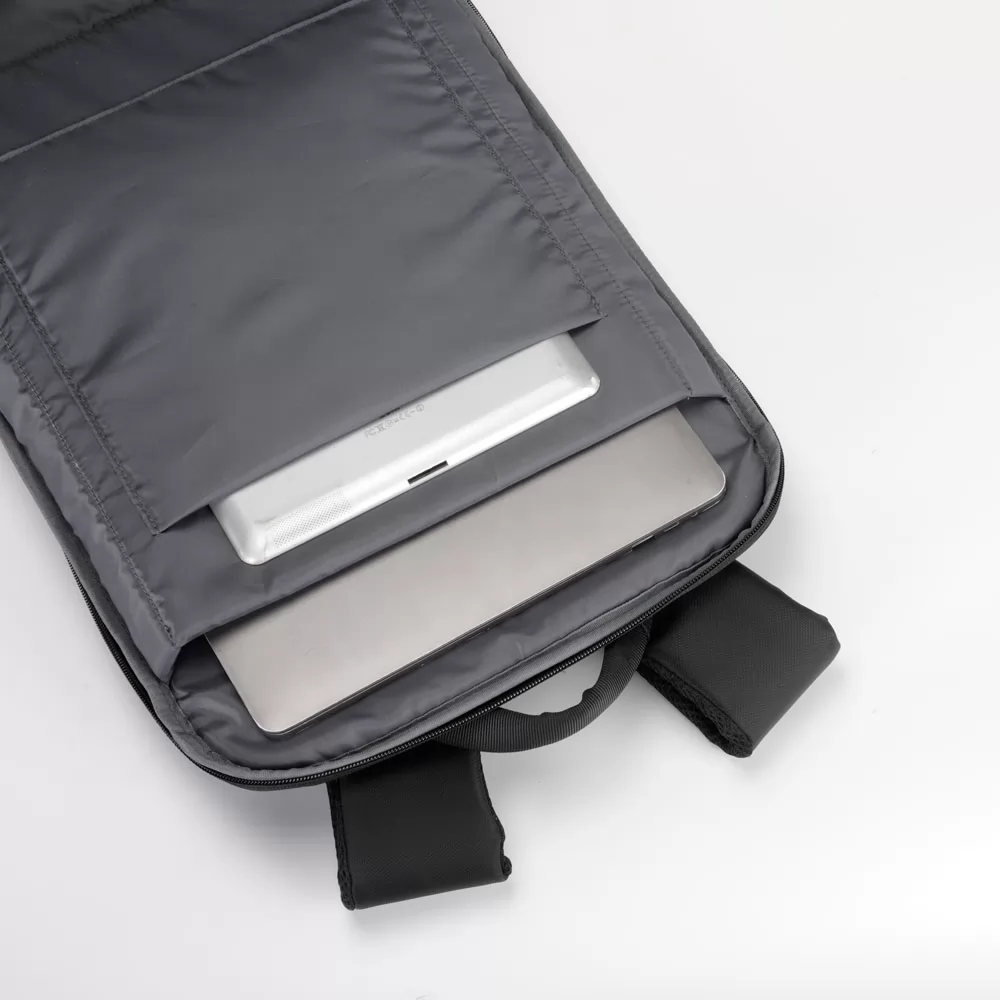 Mochila de Poliéster USB 25 Litros Personalizada Mochila de Poliéster USB 25 Litros Personalizada