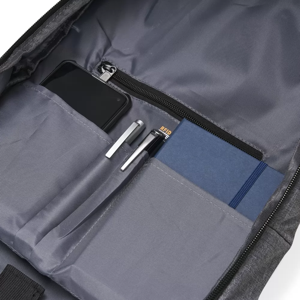 Mochila Poliéster com Bloqueador RFID Personalizada Mochila Poliéster com Bloqueador RFID Personalizada